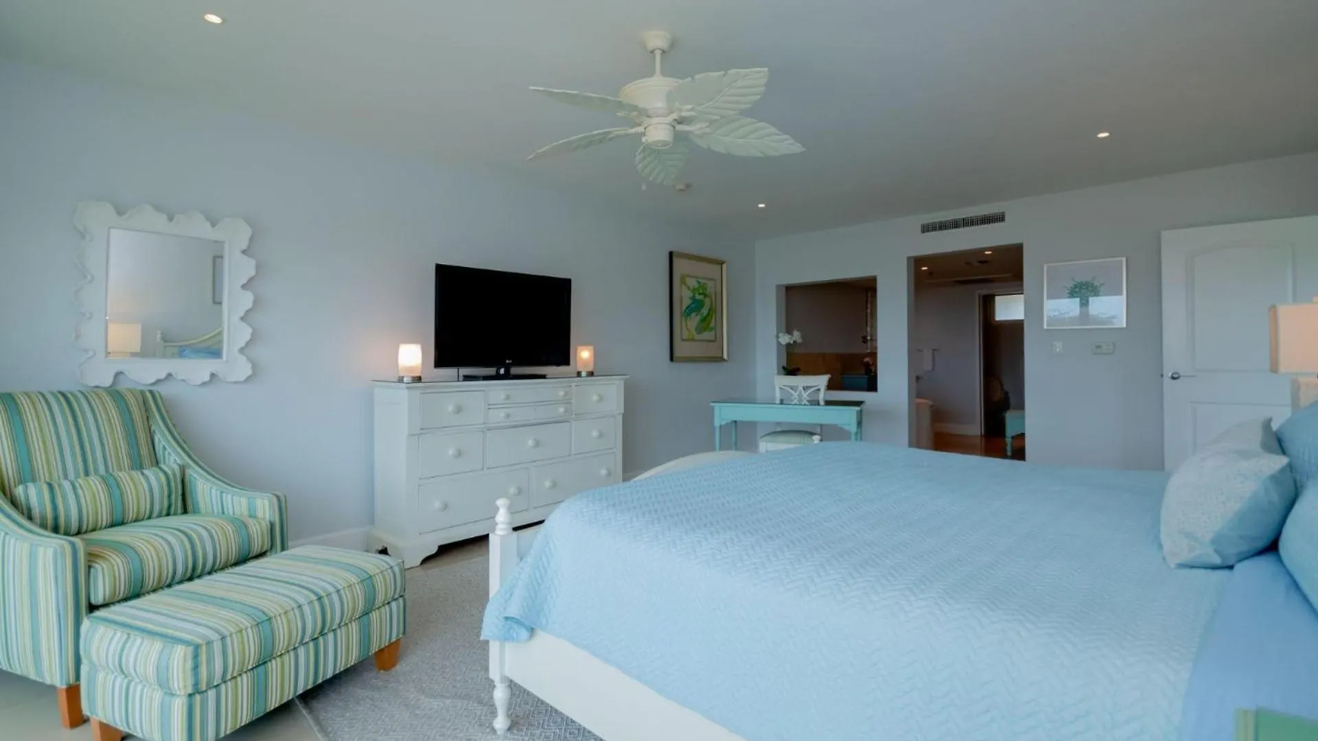Beachfront - Royal Aquamarine 3Br Condo - Bc252 パームビーチ 0*,  アルバ