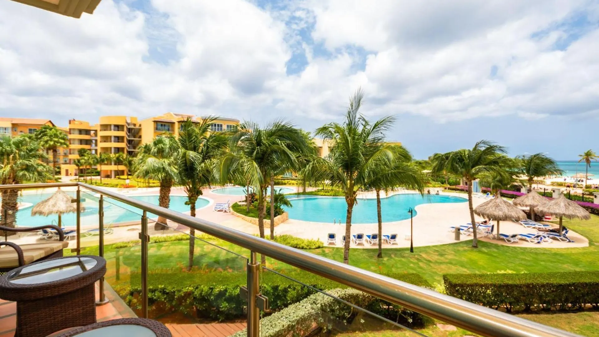 別荘 Beachfront - Royal Aquamarine 3Br Condo - Bc252 パームビーチ アルバ