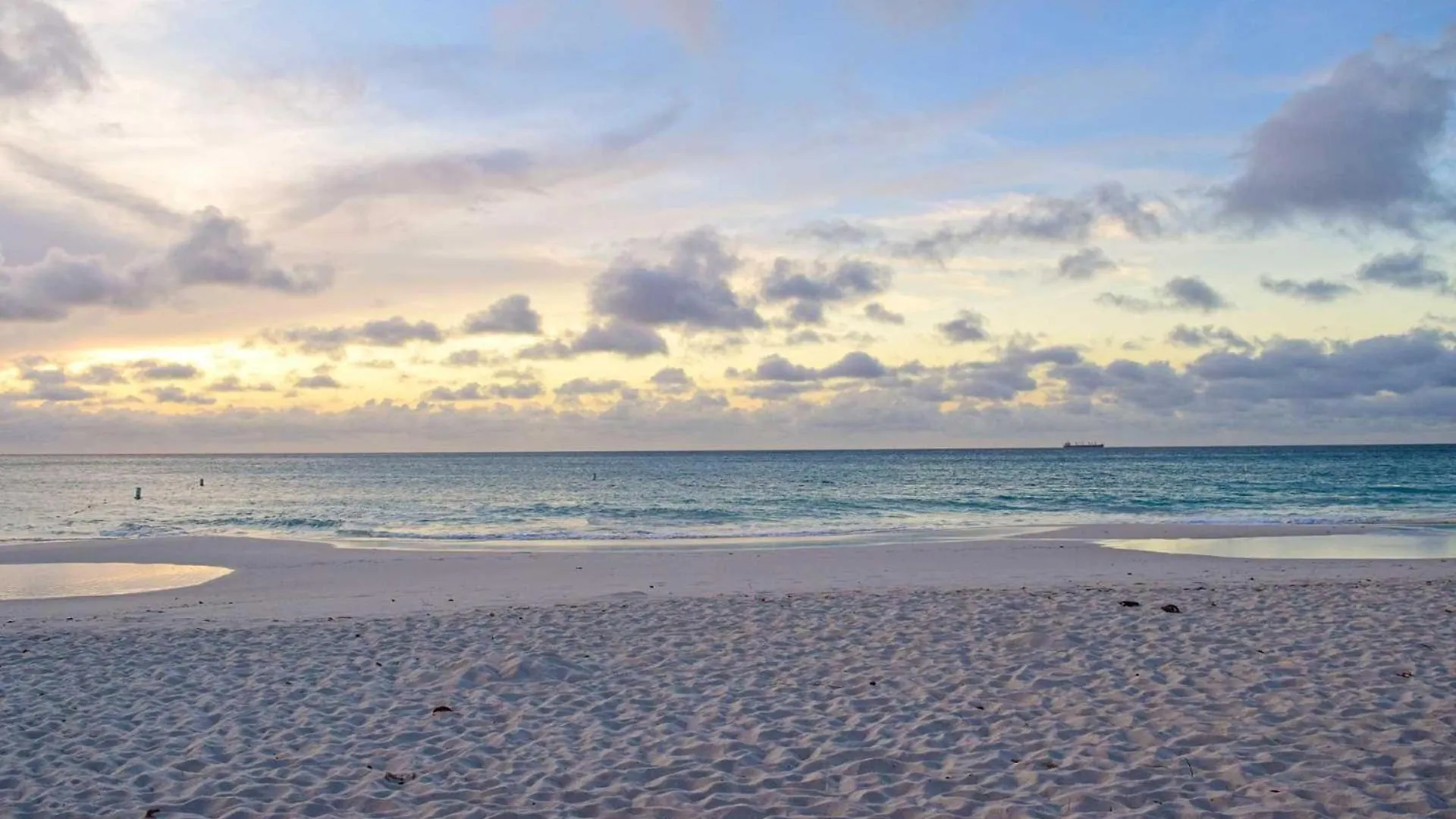 Beachfront - Royal Aquamarine 3Br Condo - Bc252 Palm Beach 0*,  Aruba